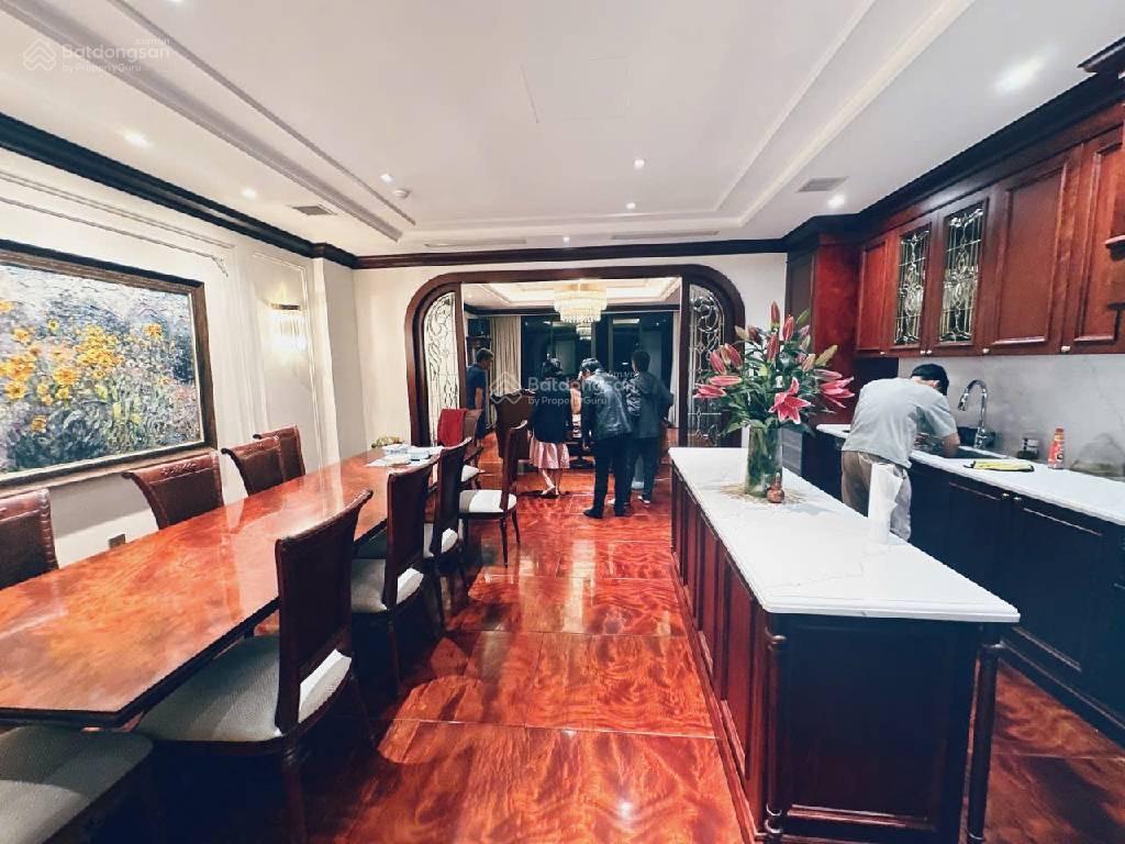 Bán nhà âu cơ tây hồ  165m mt 10m  lô góc 3 mặt ô tô tránh thang máy  kdvp hàng xóm ciputra