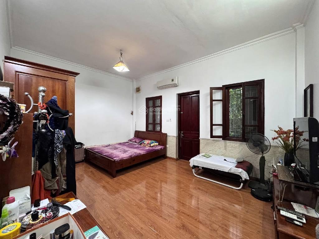 Bán nhà mặt phố nguyễn phong sắc  cầu giấy dt 90m  mt 6m vỉa hè kdvp sầm uất