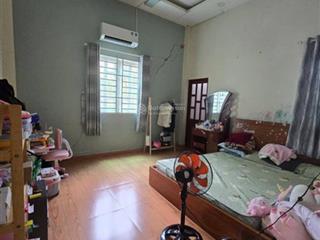 Bán nhà cấp 4 đẹp hẻm xe hơi 6m, ngã ba tại nhà bè sổ hồng riêng