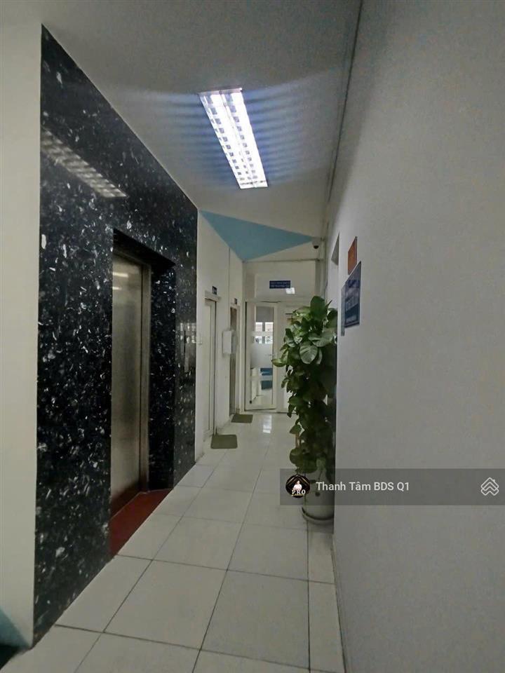 Bán gấp nhà siêu khan hiếm mặt tiền nguyễn chí thanh, q.10  7,15 x 29,3  180m2  5 tầng  45 tỷ