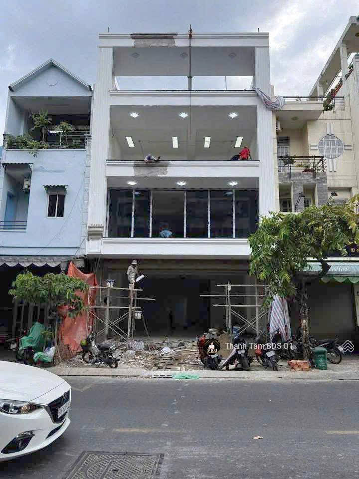Nhà 2 mặt tiền nguyễn đình chiểu  5,2 x 15,5m  4 tầng  hđt 110 triệu/th  31 tỷ