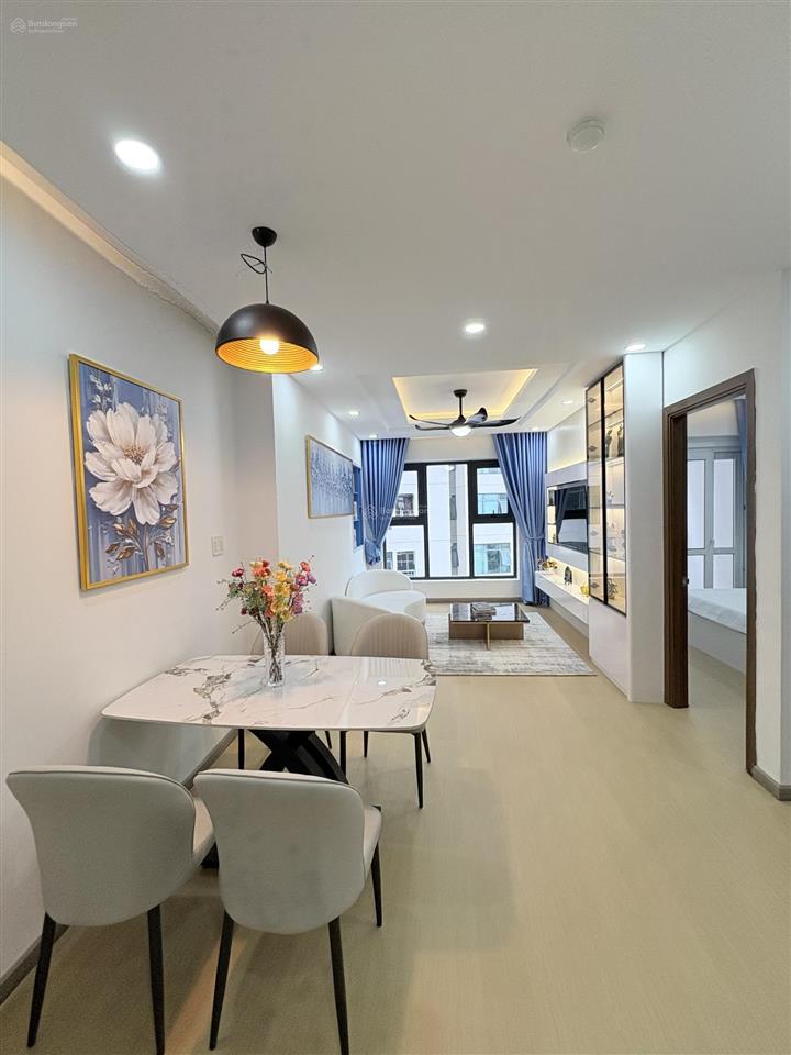 Bán nhanh căn hộ 75m2 view biển toà oc3 nội thất mới giá rẻ