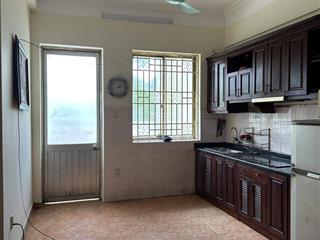 Cho thuê chung cư 2 ngủ 2 wc toà c10 võ chí công  xuân la, diện tích 70m2, tầng 2. full tiện ích