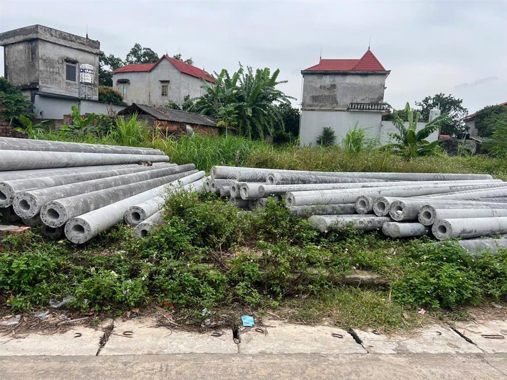 Bán lô đất 173m2 , full thổ cư, đuòng rộng 9m, tại thôn vụ bản, xã minh trí