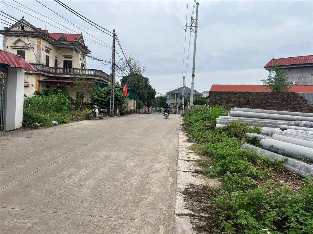 Bán lô đất 173m2 , full thổ cư, đuòng rộng 9m, tại thôn vụ bản, xã minh trí