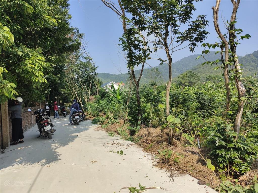 Hot! mảnh 800m2, đất nghỉ dưỡng, sổ đỏ trao tay. tại khu nghỉ dưỡng lâm trường, xã minh phú