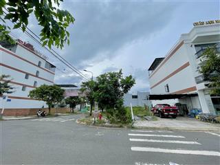 Bán lô trung lập 18 dt 125m2 thông chung cư ecohome