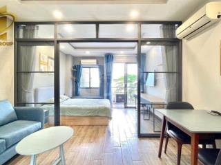 Căn studio/1 phòng ngủ ban công hiện đại phan đăng lưu bình thạnh sát q1  q3 full nội thất