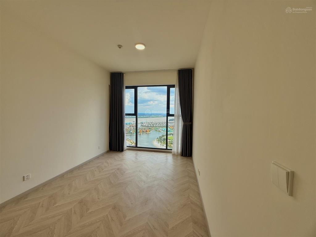 Cho thuê căn 3pn ntcb view trực diện công viên 36ha giá chỉ 15tr/tháng tại masteri vinhomes quận 9
