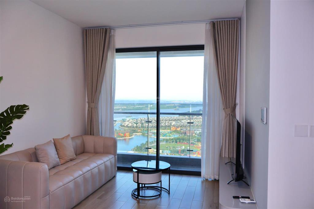 Chính chủ bán nhanh 2pn hai view trực diện công viên full nội thất giá chỉ 5,8 tỷ tại masteri