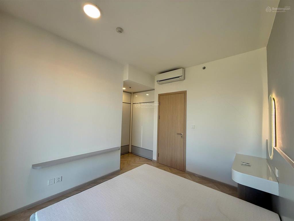 Chính chủ bán nhanh 2pn hai view trực diện công viên full nội thất giá chỉ 5,8 tỷ tại masteri