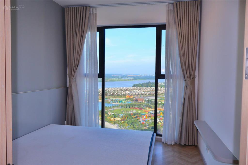 Chính chủ bán nhanh 2pn hai view trực diện công viên full nội thất giá chỉ 5,8 tỷ tại masteri