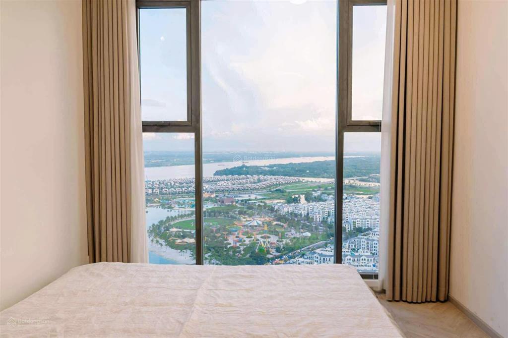 Chính chủ bán nhanh 2pn hai view trực diện công viên full nội thất giá chỉ 5,8 tỷ tại masteri