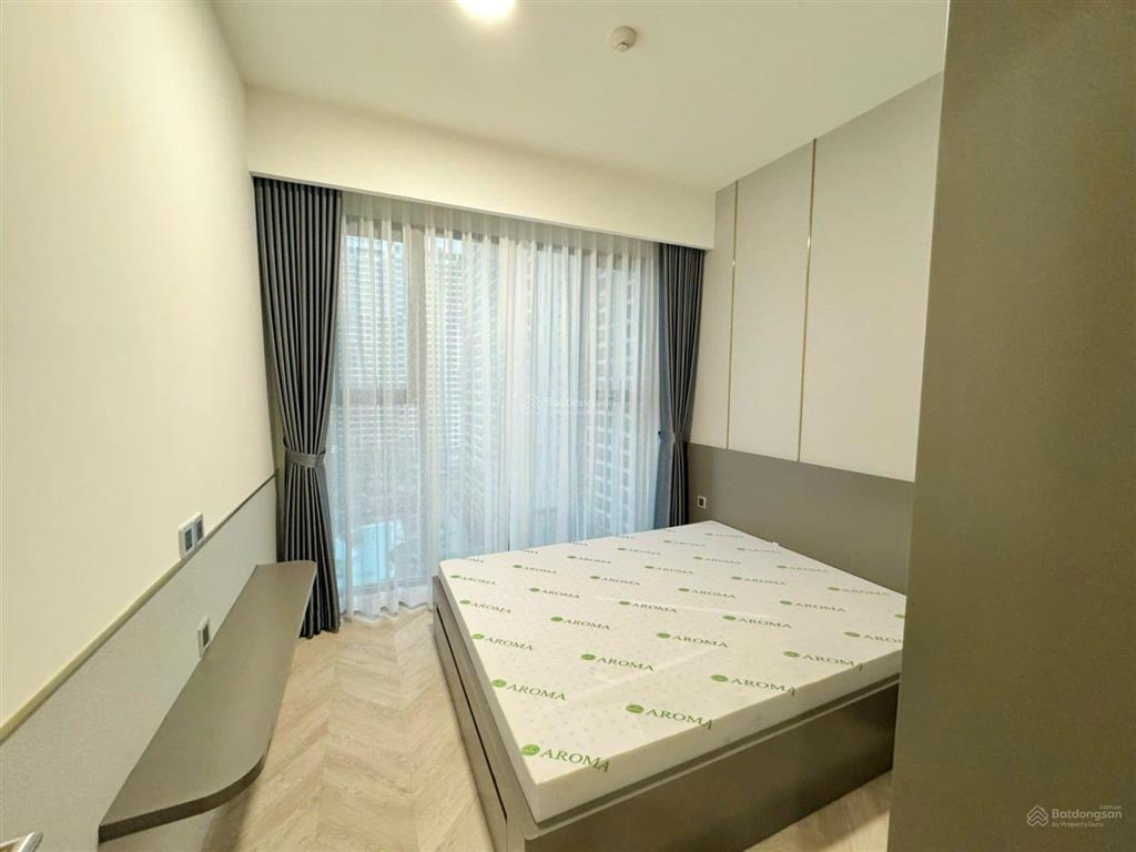 Chính chủ bán nhanh 2pn 5tỷ2 btp full nội thất luxury masteri vinhomes grand park quận 9