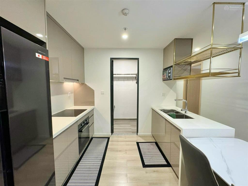 Chính chủ bán nhanh 2pn 5tỷ2 btp full nội thất luxury masteri vinhomes grand park quận 9