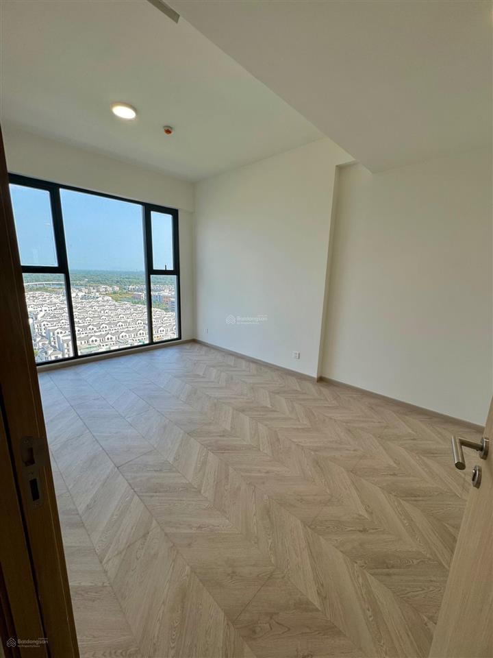 Chính chủ cần bán gấp 3pn2wc view công viên 36ha giá 8tỷ6 bao thuê phí tại masteri centre point
