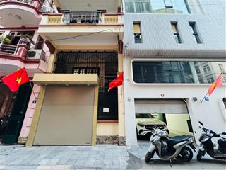 Chính chủ cần bán nhà ngõ 49 huỳnh thúc kháng ngõ phân lô vỉa hè thông ra nguyên hồng 70m2