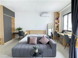 Căn hộ full nội thất ban công máy giặt riêng rộng 40m2 trung tâm quận 1
