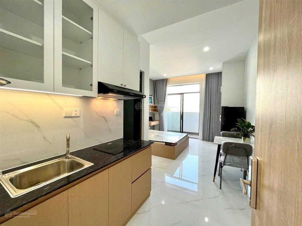 Chính chủ bán chdv yên lãng, 92m2x22pkk, thang máy, 7m ra phố, ô tô đỗ cửa, dt 110tr/th, pccc