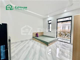 Cho thuê căn hộ dịch vụ mới xây 100%, diện tích 30m2 ngay ngã tư bốn xã