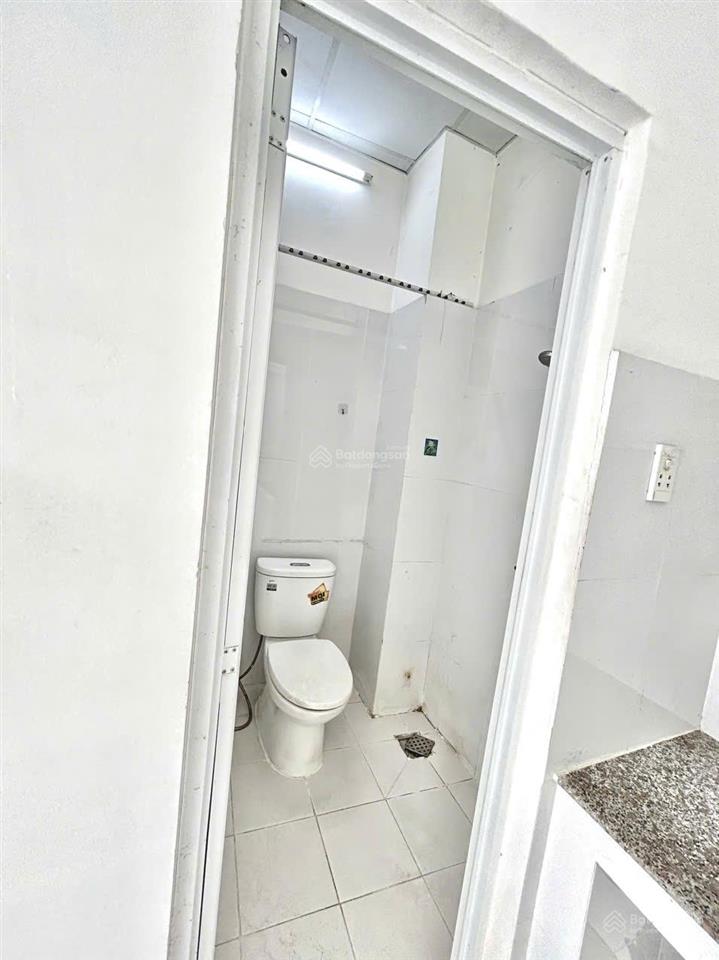 Cho thuê phòng studio, cửa sổ trời, thoáng mát, ngay đường nguyễn duy trinh