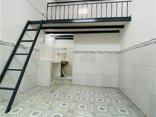 Phòng trọ có gác cao, cực thoáng, ngay cầu vượt linh xuân, ngay làng đại học thủ đức