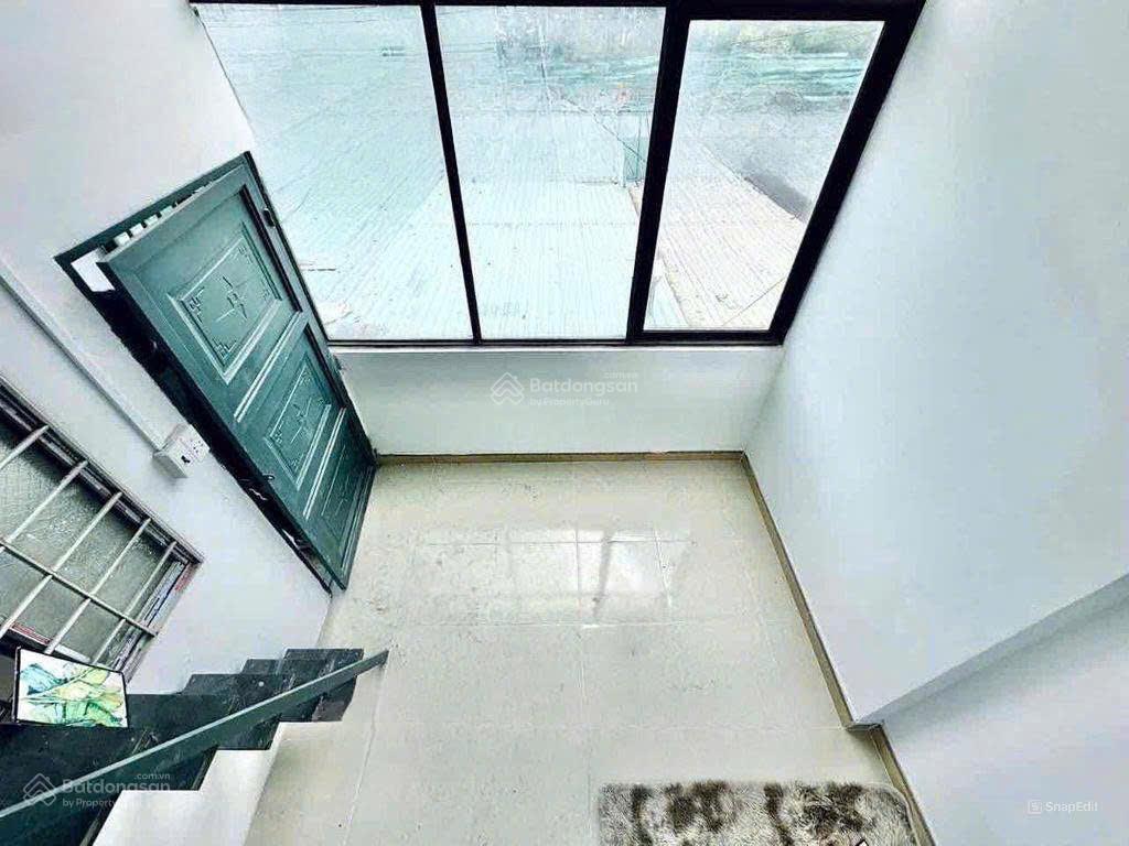 Cho thuê phòng trọ có gác, cửa sổ thoáng gần trường cao đẳng công thương quận 9