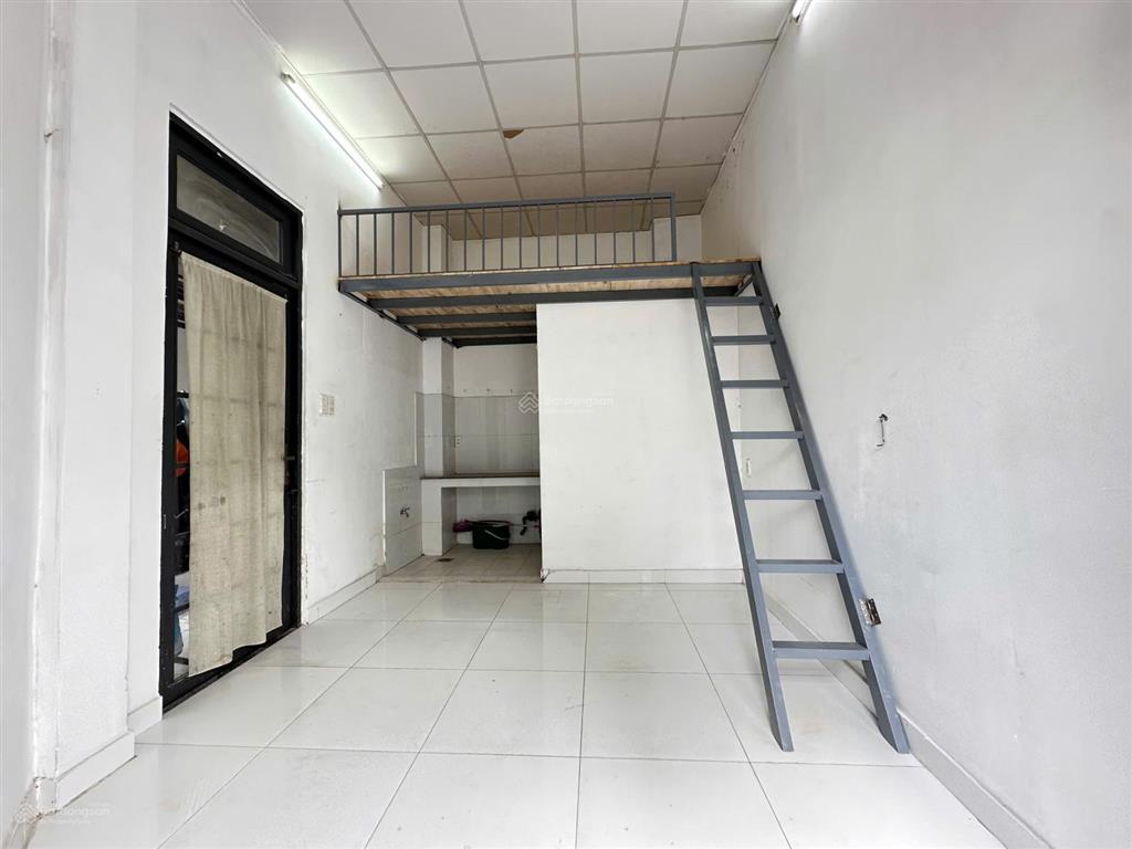 Cho thuê phòng trọ có gác, rộng 30m2 nằm ngay đường nguyễn duy trinh