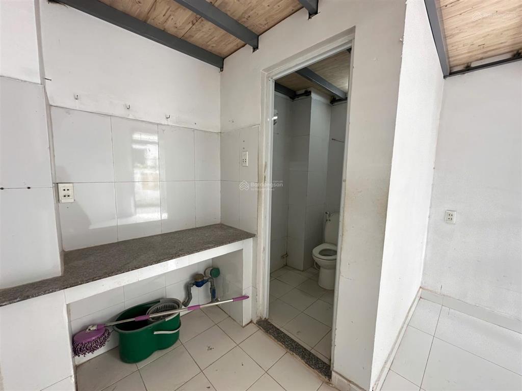 Cho thuê phòng trọ có gác, rộng 30m2 nằm ngay đường nguyễn duy trinh