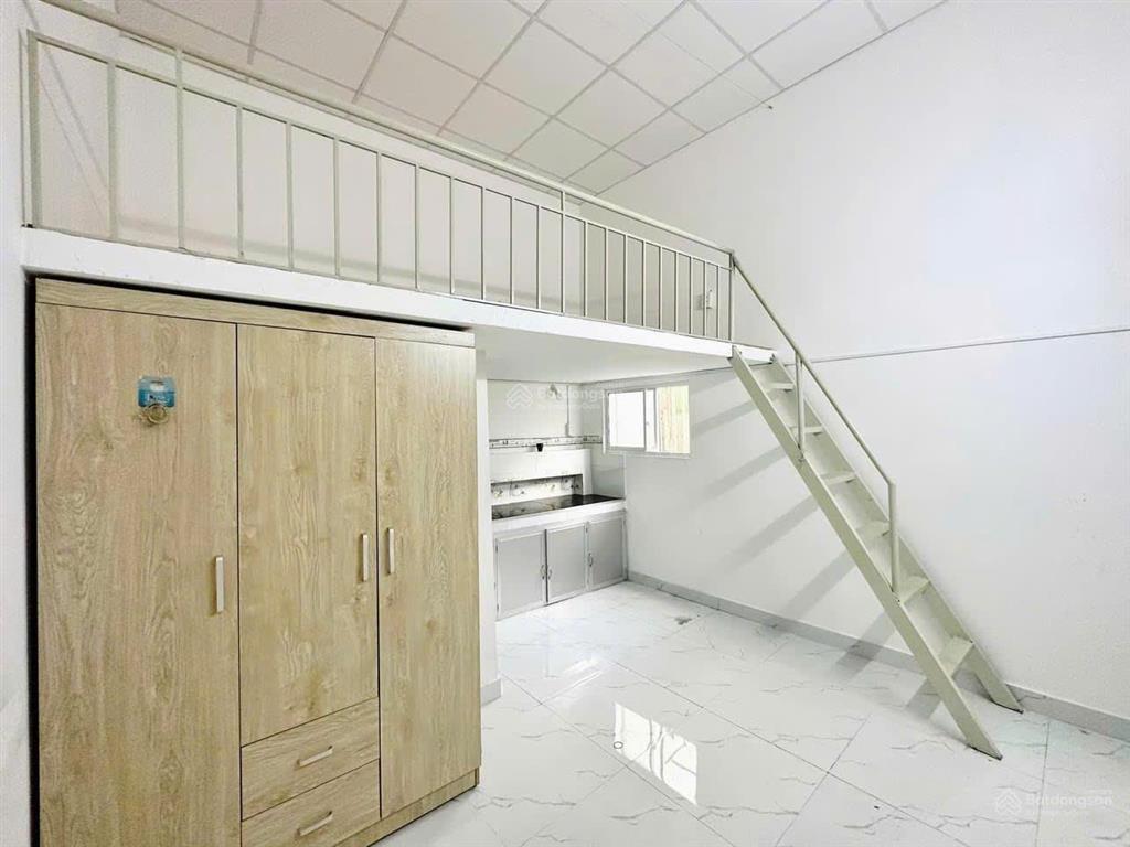 Phòng trọ mới xây, có gác cực thoáng, ngay trường đại học giao thông vận tải cơ sở tphcm