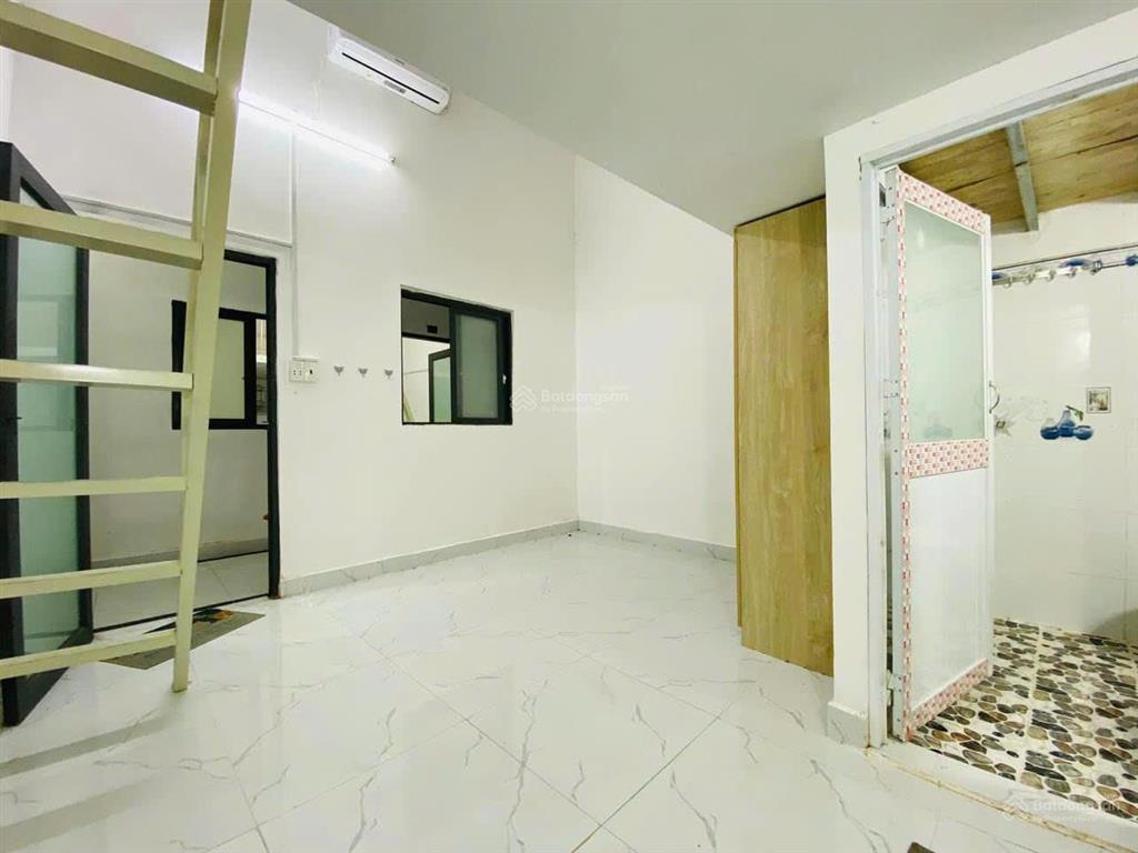 Phòng trọ mới xây, có gác cực thoáng, ngay trường đại học giao thông vận tải cơ sở tphcm