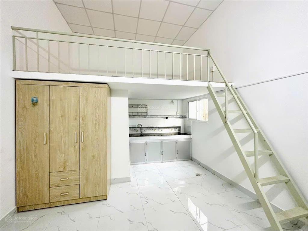 Phòng trọ mới xây, có gác cực thoáng, ngay trường đại học giao thông vận tải cơ sở tphcm