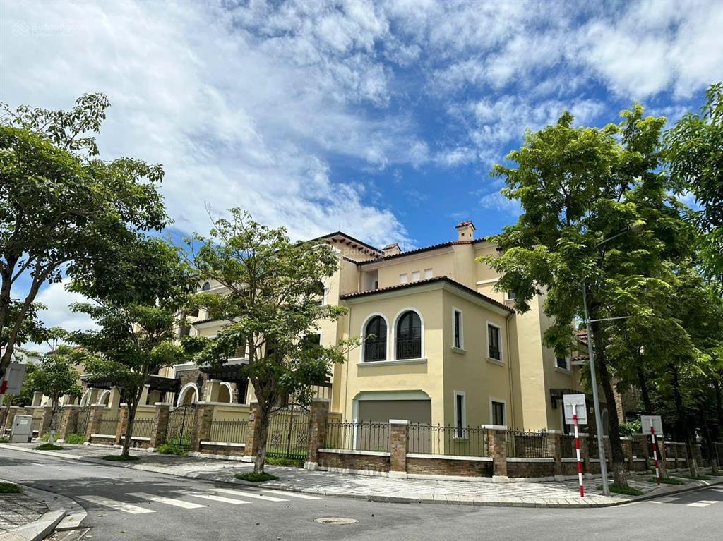 Bán biệt thự 400m2 vista nam an khánh  giá hợp lý  sổ đỏ  căn góc 3 mặt thoáng, view công viên