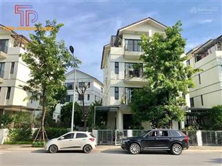 Bán btsl 167m vinhomes thăng long an khánh  giá chỉ 29.x tỷ  hoàn thiện đẹp, view hồ thoáng mát