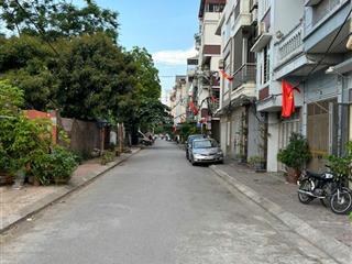 Bán nhà xuân phương dân xây chắc chắn, gần trường các cấp, 10m ra ô tô vinfast tránh 64mx4t, 6.6 tỷ