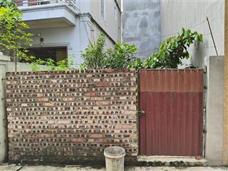 Bán mảnh đất đẹp phân lô vuông vắn gần ô tô tình quang, giang biên 46m chỉ 3.4 tỷ