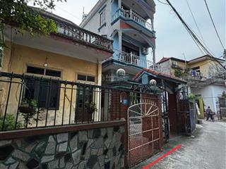 Bán đất đẹp giá rẻ tình quang giang biên 50 m2 ô tô vào đất giá 3,7 tỷ (ra lộc cho khách) không qh