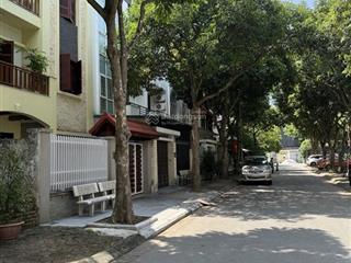 Khu nhà vườn khu đô thị việt hưng 105m2 4 tầng mặt tiền 7m dài 15m giá 31.5 tỷ việt hưng long biên