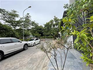 Bán mảnh đất tđc giang biên 67,3m trước mặt là vườn hoa vỉa hè ô tô tránh đẹp