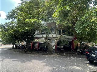 Bán căn nhà lô góc thông cổ linh 100m2 mt 19m vỉa hè to đương to trước mặt là vườn hoa sát trục