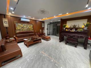 Tìm chủ nhân mới cho căn nhà đẹp giang biên phân lô ô tô tránh thang máy gần trường & công viên