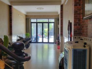 Bán căn nhà 3 tầng đẹp mặt tiền đường hải hồ, đang có hđ cho thuê ổn định