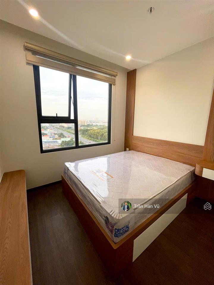 Cho thuê căn hộ 2 phòng ngủ full nội thất siêu sang xịn mới 100% cc cao cấp the emerald golf view