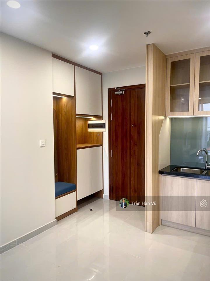 Cho thuê căn hộ 2 phòng ngủ full nội thất siêu sang xịn mới 100% cc cao cấp the emerald golf view