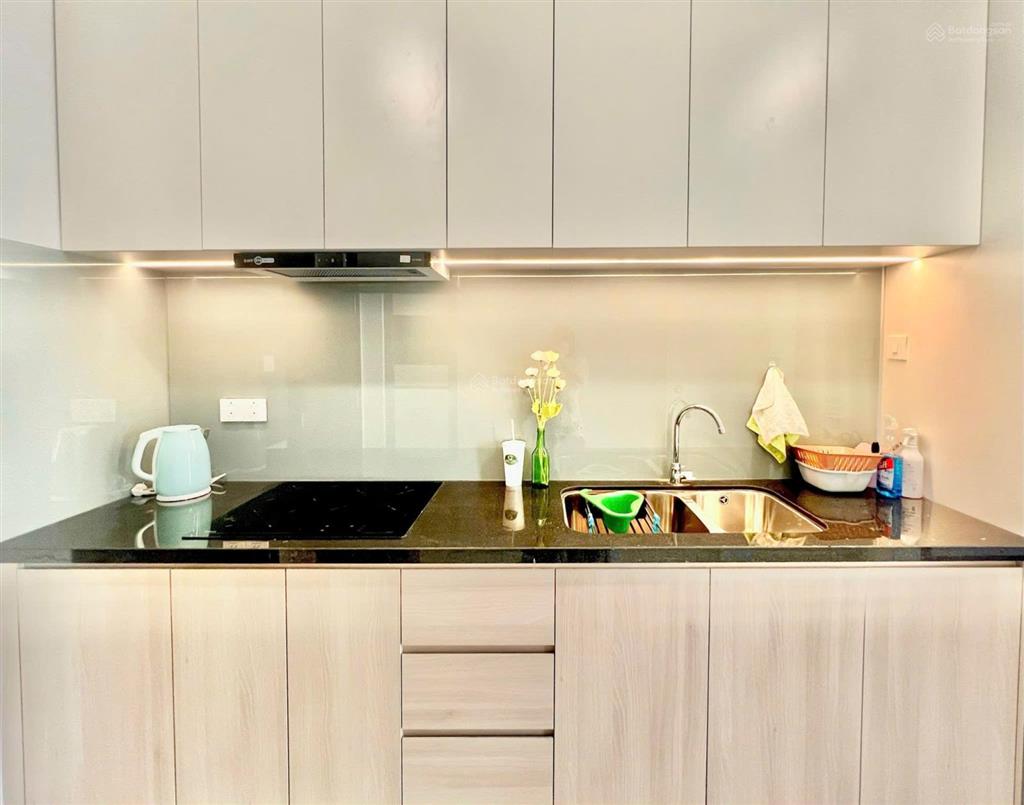 Chủ bán nhanh căn hộ 1 phòng ngủ full nội thất chỉ 2,35 tỷ cc the emerald golf view  trần hàn vũ