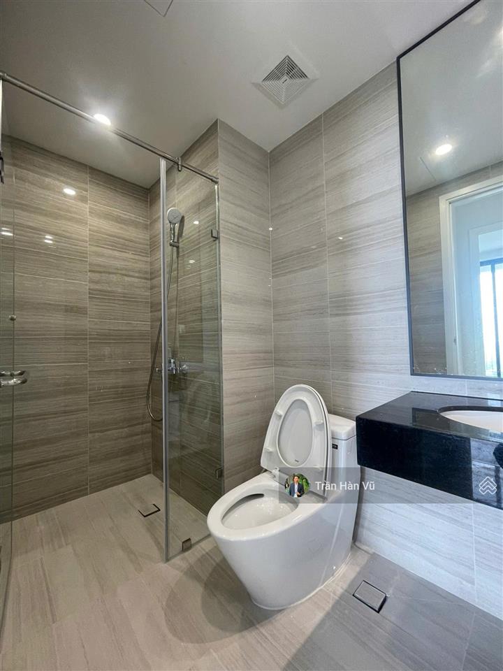Bán nhanh  giá cạnh tranh, căn hộ 1pn chỉ 2,2tỷ đã có sổ có hđ thuê dài hạn cc lê phong