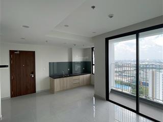 Chính chủ ra gấp căn hộ góc 2 phòng ngủ view siêu đẹp chung cư the emrald golf view