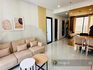 Chính chủ cần ra gấp căn hộ 2 phòng ngủ đầy đủ nội thất cc emerald golf view