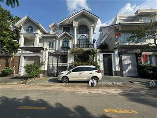 Hiếm ! bán lô đất biệt thự đường số 18 an phú an khánh quận 2 . dt 10x20 cn 200m2. giá 52 tỷ