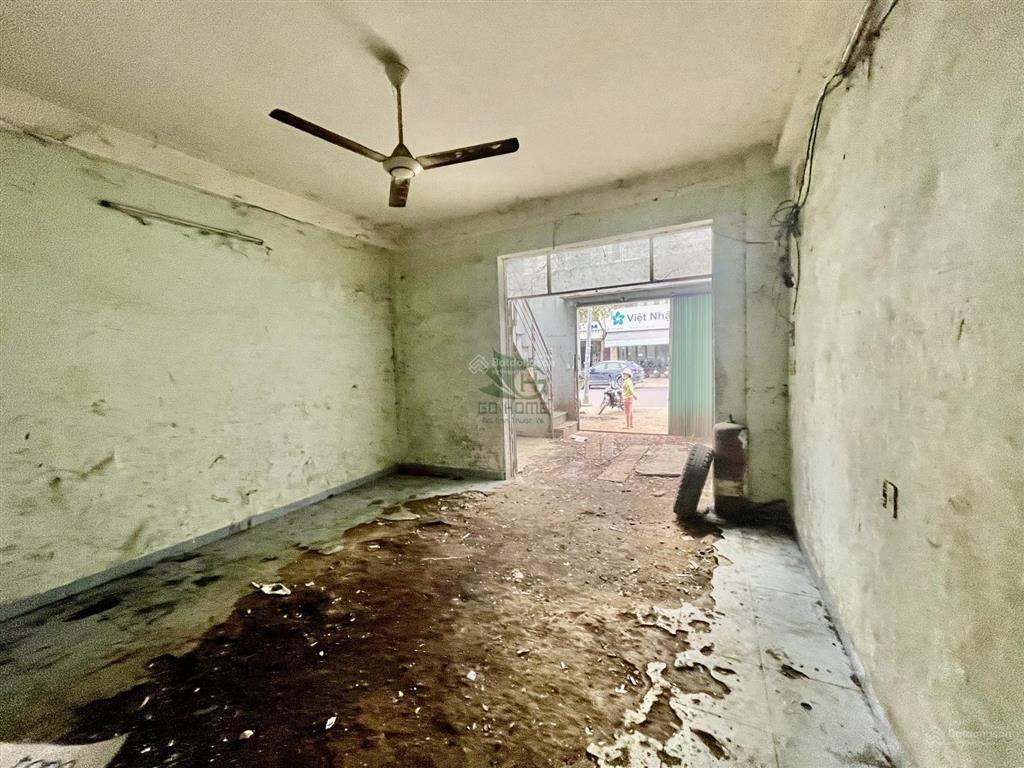 Cho thuê 2 mặt bằng ngang 15m mặt đường thích quảng đức khu phước hải giá 65 triệu/tháng